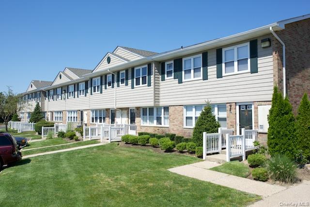 Riverhead Apartments For Rent