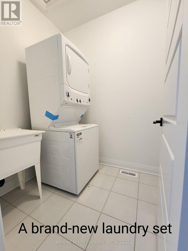 Building Photo - 7 Hammermeister St