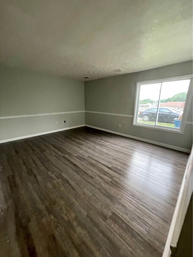 Foto del edificio - 404 Patrician Pl