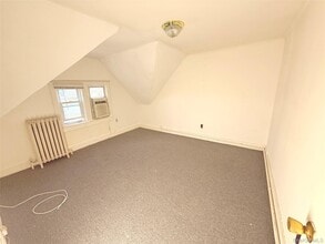 Building Photo - 100 Cottage Ave