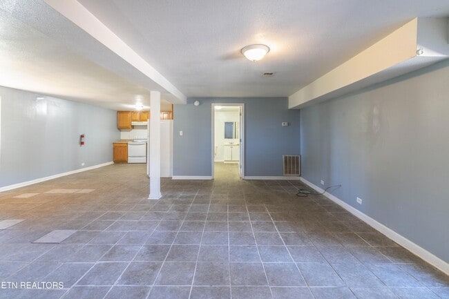 Building Photo - 241 Harless Rd