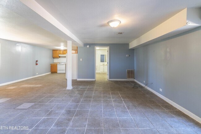 Foto del edificio - 241 Harless Rd