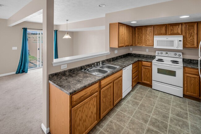 Building Photo - 2705 Cloud Ct
