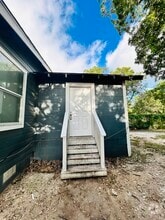 Building Photo - 1211 Hammond Ave