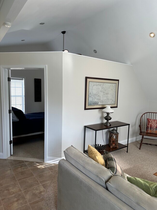 3045 Conestoga Rd Unit Loft, Glenmoore, PA 19343 Apartments in