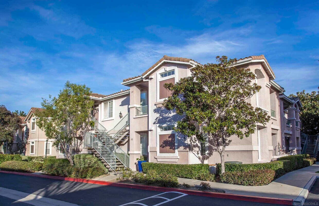 10762 Sabre Hill Dr Unit 212, San Diego, CA 92128 Condo for Rent in