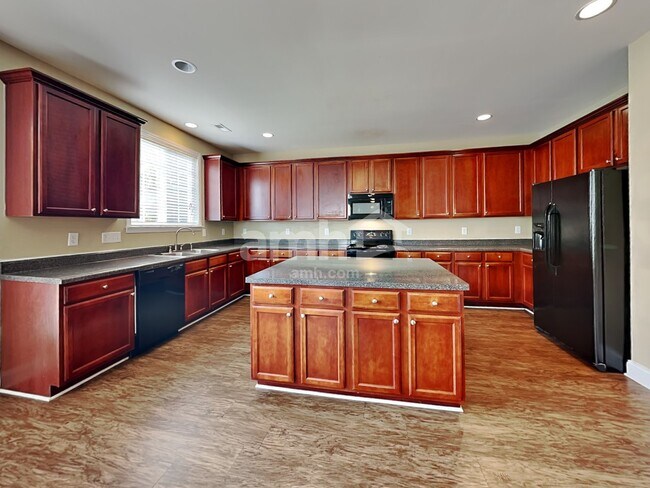 Foto del edificio - 2845 Roundleaf Ct