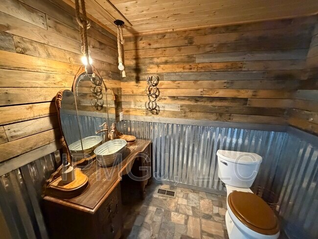 Foto del edificio - 201 Plateau Ave