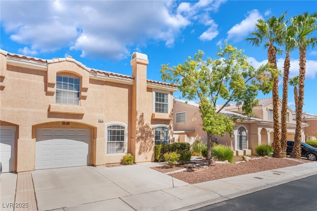 Foto principal - 8416 Sewards Bluff Ave