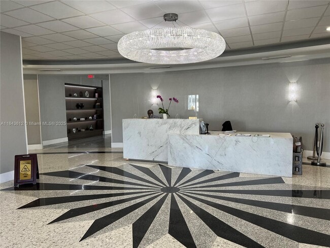 Building Photo - 3140 S Ocean Dr