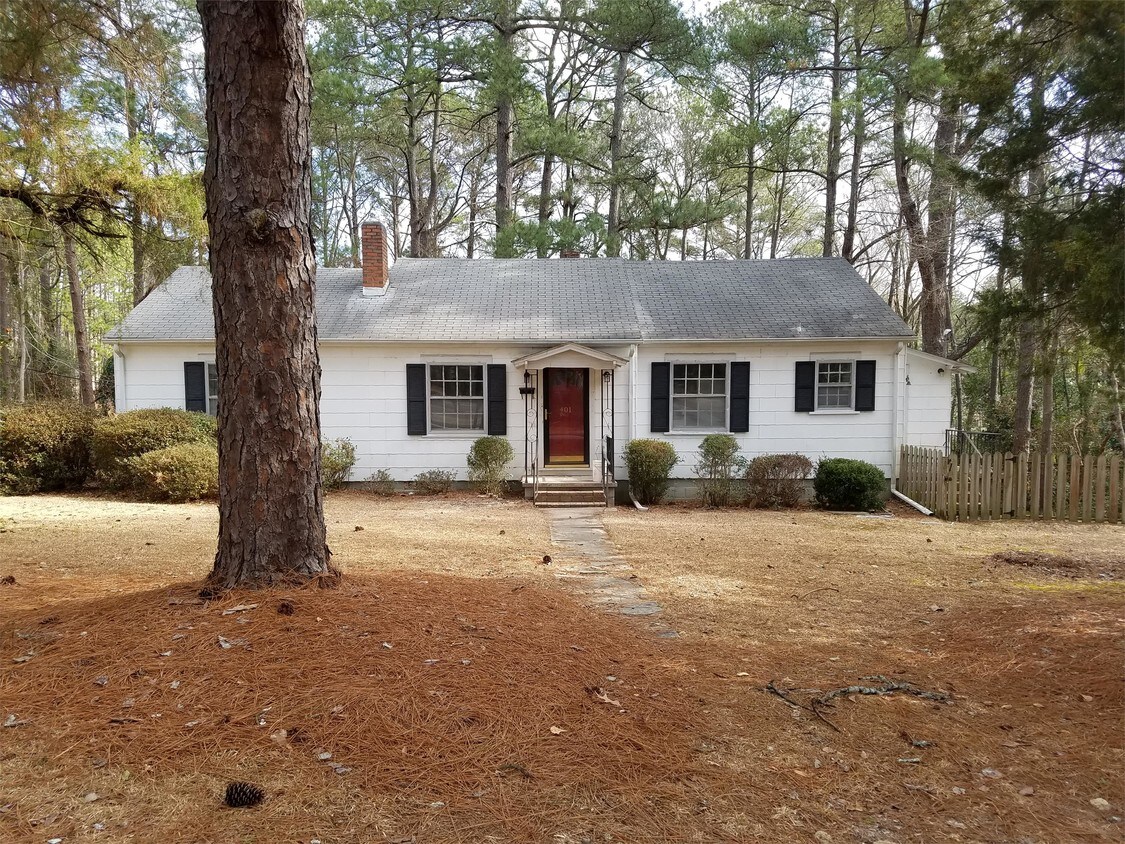 401 Dogwood Ln, Hamlet, NC 28345 House Rental in Hamlet, NC