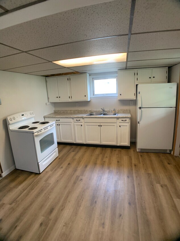 Kitchen - 19 N Logan St