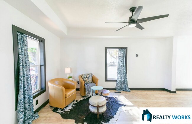 Building Photo - Remodeled 4 Bed House!