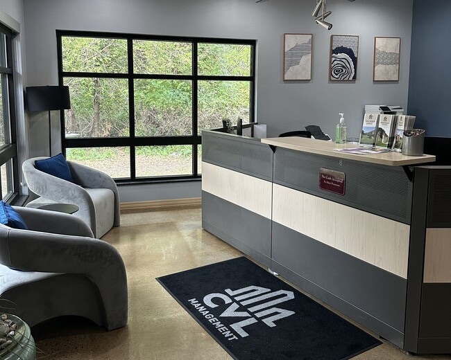 Building Photo - Thunder Ridge Apartments