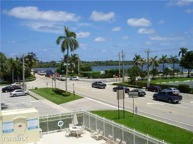 Building Photo - 1 br, 1 bath Condo - Southbridge Condomini...