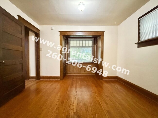 Building Photo - 919 Rivermet Ave