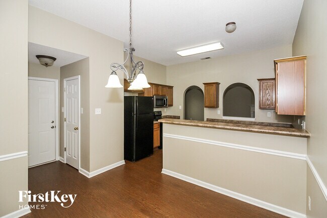 Building Photo - 10148 Cross Valley Dr
