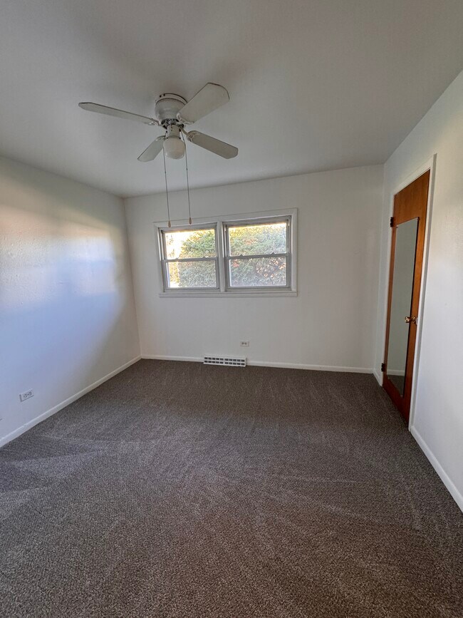 Foto del edificio - 1111 Rt 41