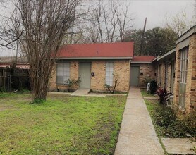 Building Photo - 6815 Beachwood St