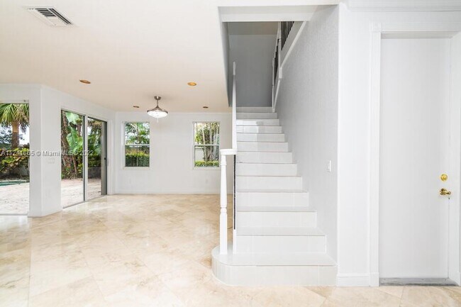 Building Photo - 1593 Breakwater Terrace