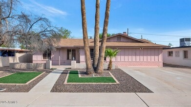 Building Photo - 1128 E Broadmor Dr
