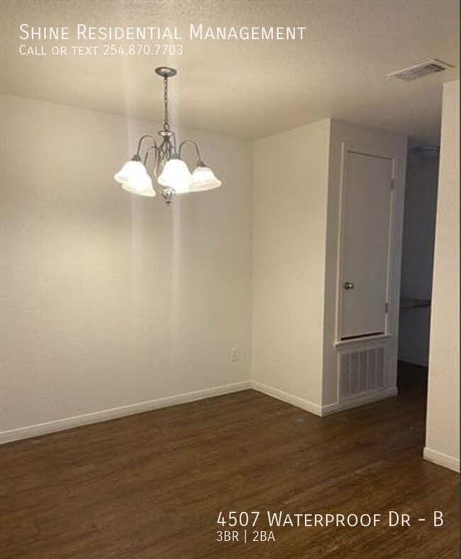 Foto del edificio - 4507 Waterproof Dr