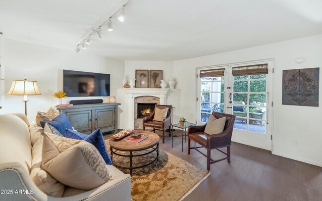 Foto del edificio - 5101 N Casa Blanca Dr