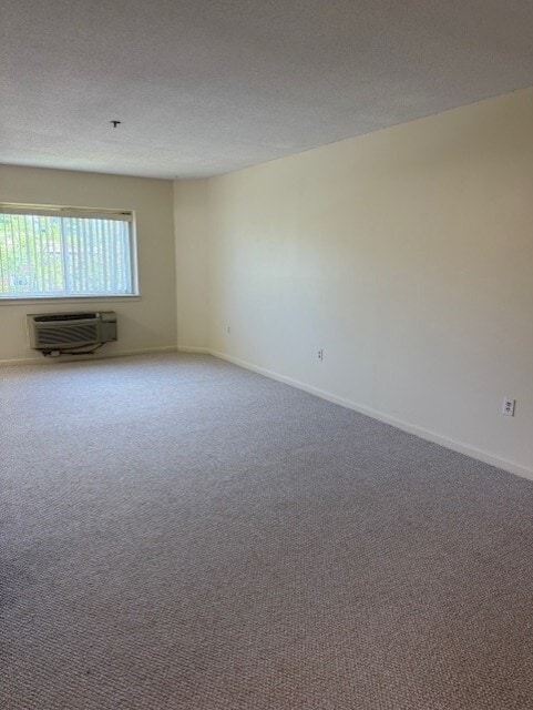 Building Photo - 113 Cluff Crossing Rd
