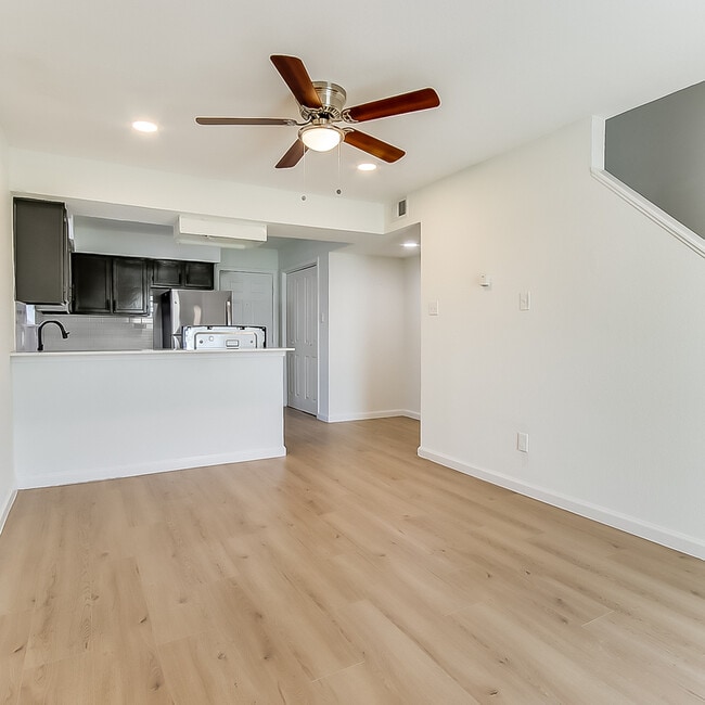 Foto del edificio - 408 Noble Ave