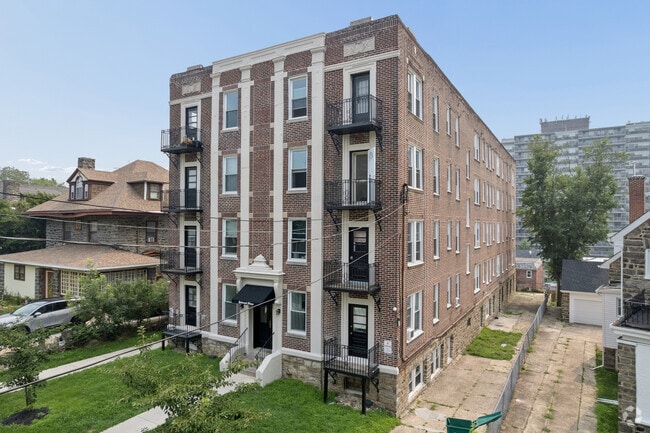 Building Photo - Belmont Place