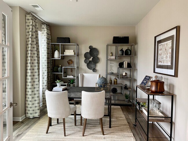 Foto del edificio - 15623 Country House St
