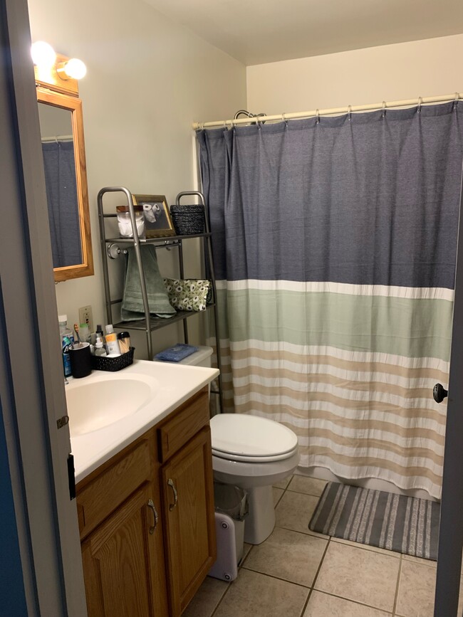 Bathroom - 409 6th St