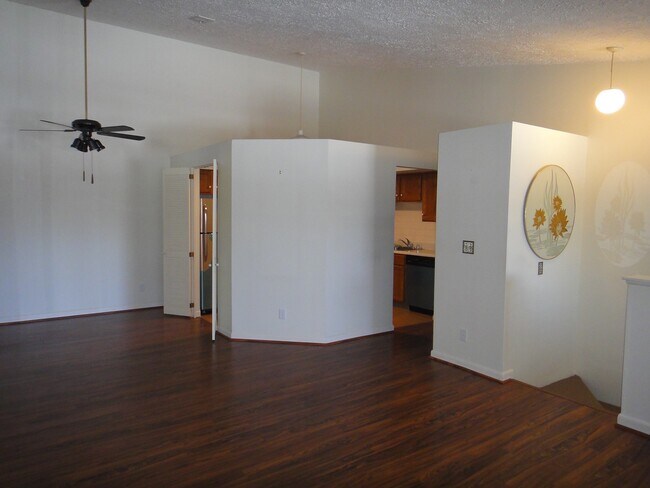 dining - 19257 Surrey Ln