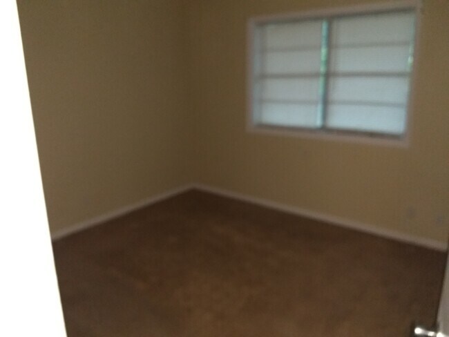 Building Photo - 307 Holly Ridge Dr