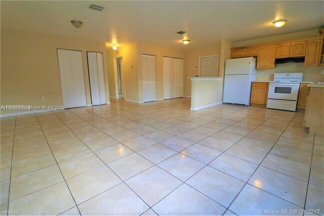 Building Photo - 3 br, 2 bath House - 9051 NW 20th Ave