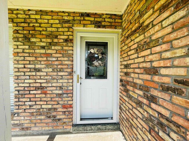 Foto del edificio - 4036 Ridgemont Dr