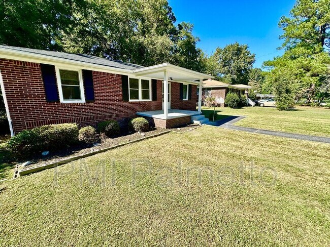 Building Photo - 3013 Hammond Ave