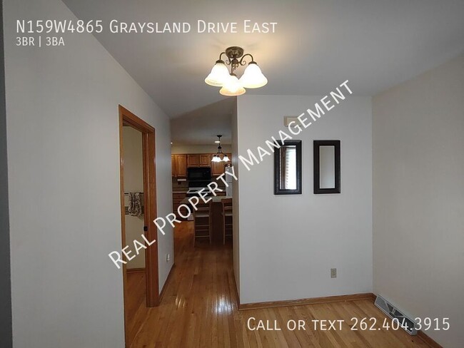 Building Photo - Three Bedroom 2.5 Bath Condo.  Private Entry