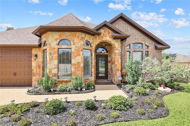 Building Photo - 4253 Rock Bend Dr