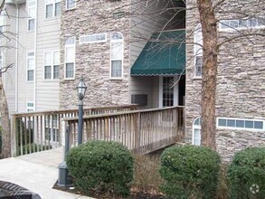 Building Photo - 3003 Greystone Point