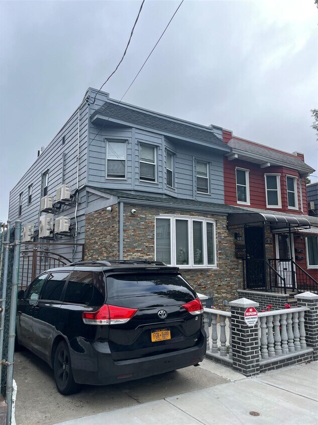 Foto principal - 58-30 69th Pl