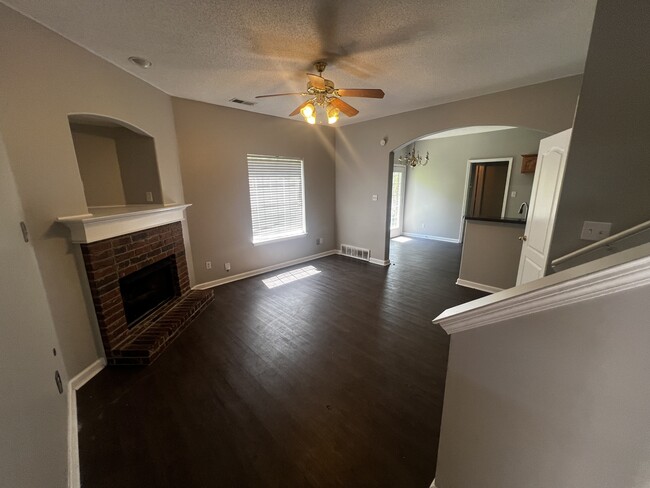 Building Photo - 1017 Cordova Ridge Pl