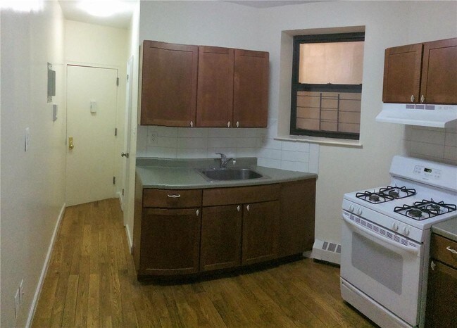 Building Photo - 152 W 124th St