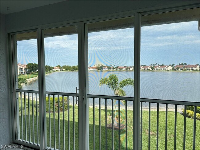 Foto del edificio - 7736 Jewel Ln