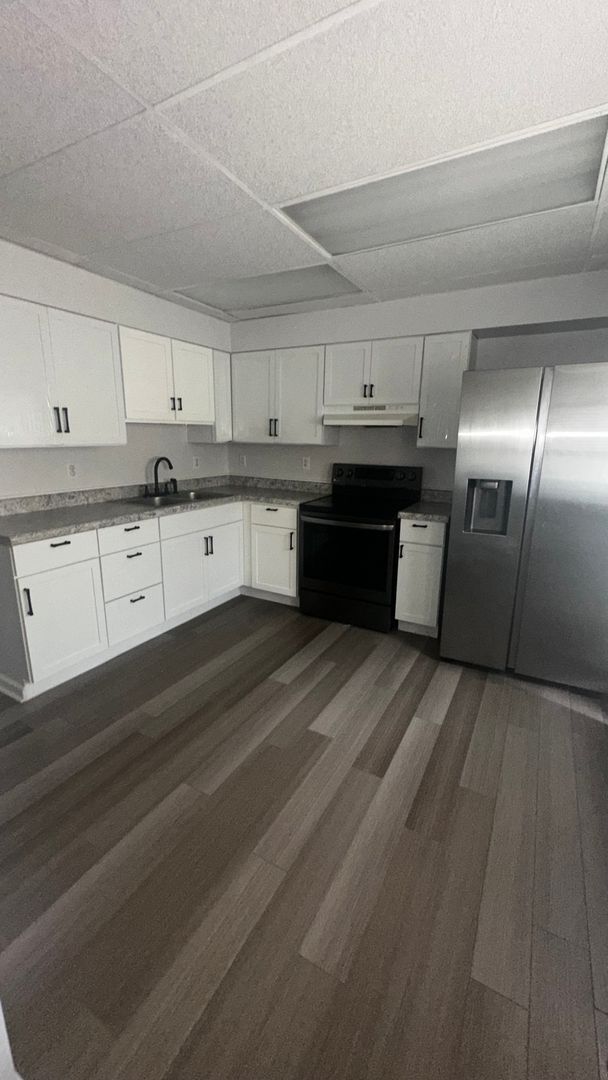 Foto del edificio - 453 Mooreland Ave