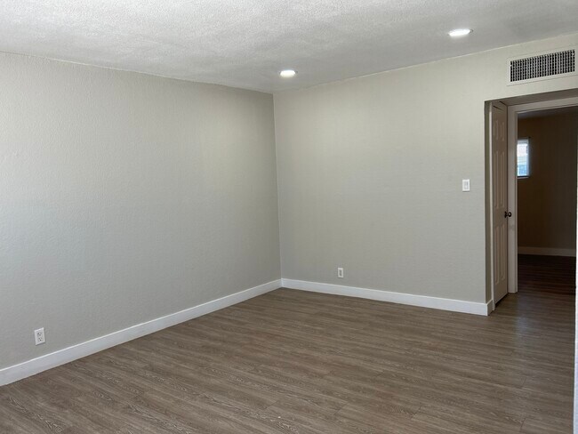 Foto del interior - 2222 W Campbell Ave