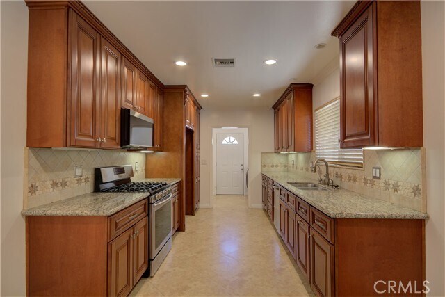 Foto del edificio - 1367 E Windsor Rd