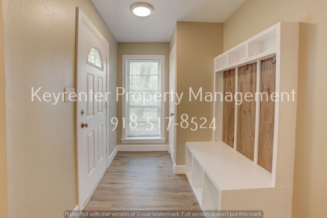 Foto del edificio - Recently Renovated 3 Bed 2 Bath in Collinsville!