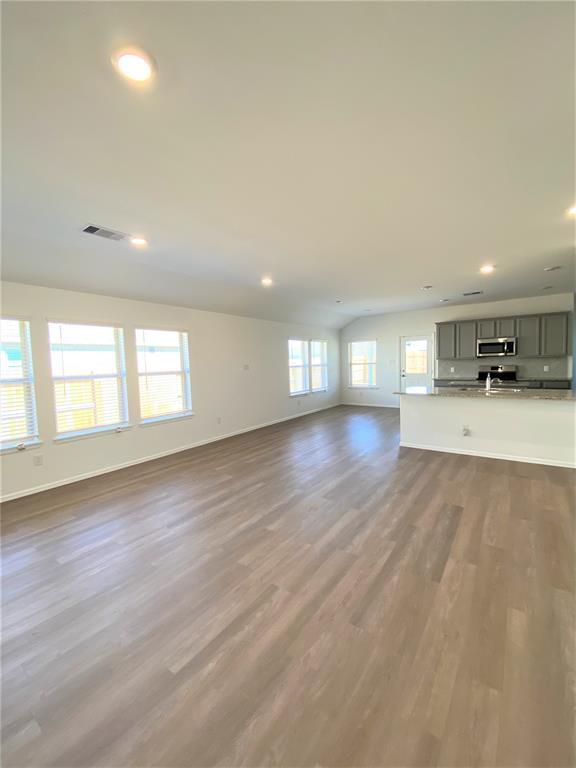 Foto del edificio - 3815 Rock Ledge Dr