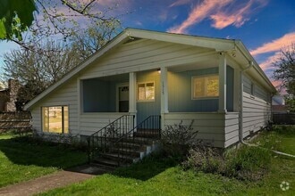 Building Photo - 1515 N Pleasant Dr